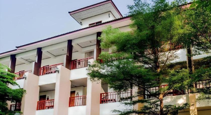 Phanthipha Residence Khon Kaen Bagian luar foto